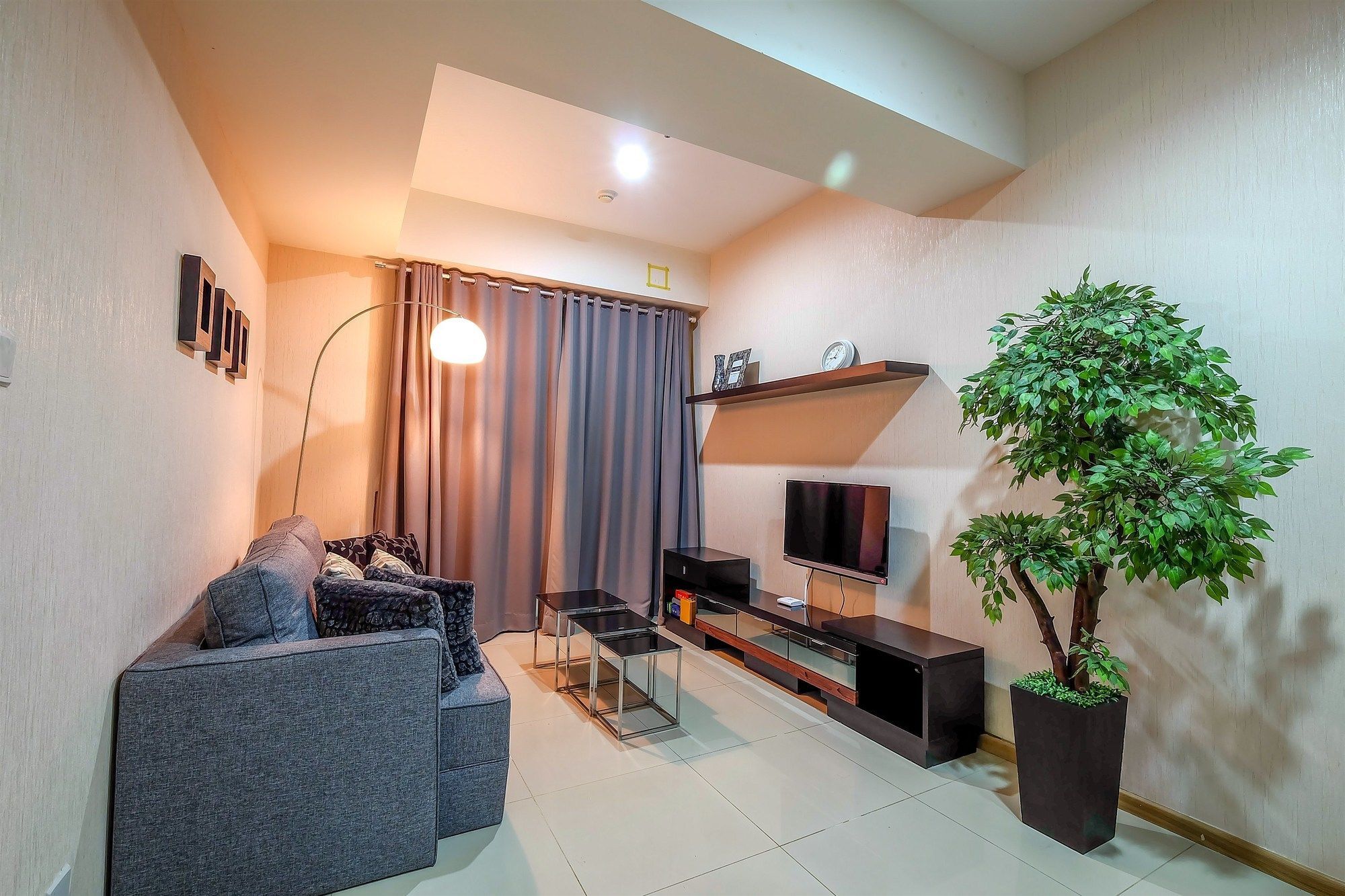 1 Bedroom Apartment Casa Grande Residence By Travelio Jakarta Exteriör bild