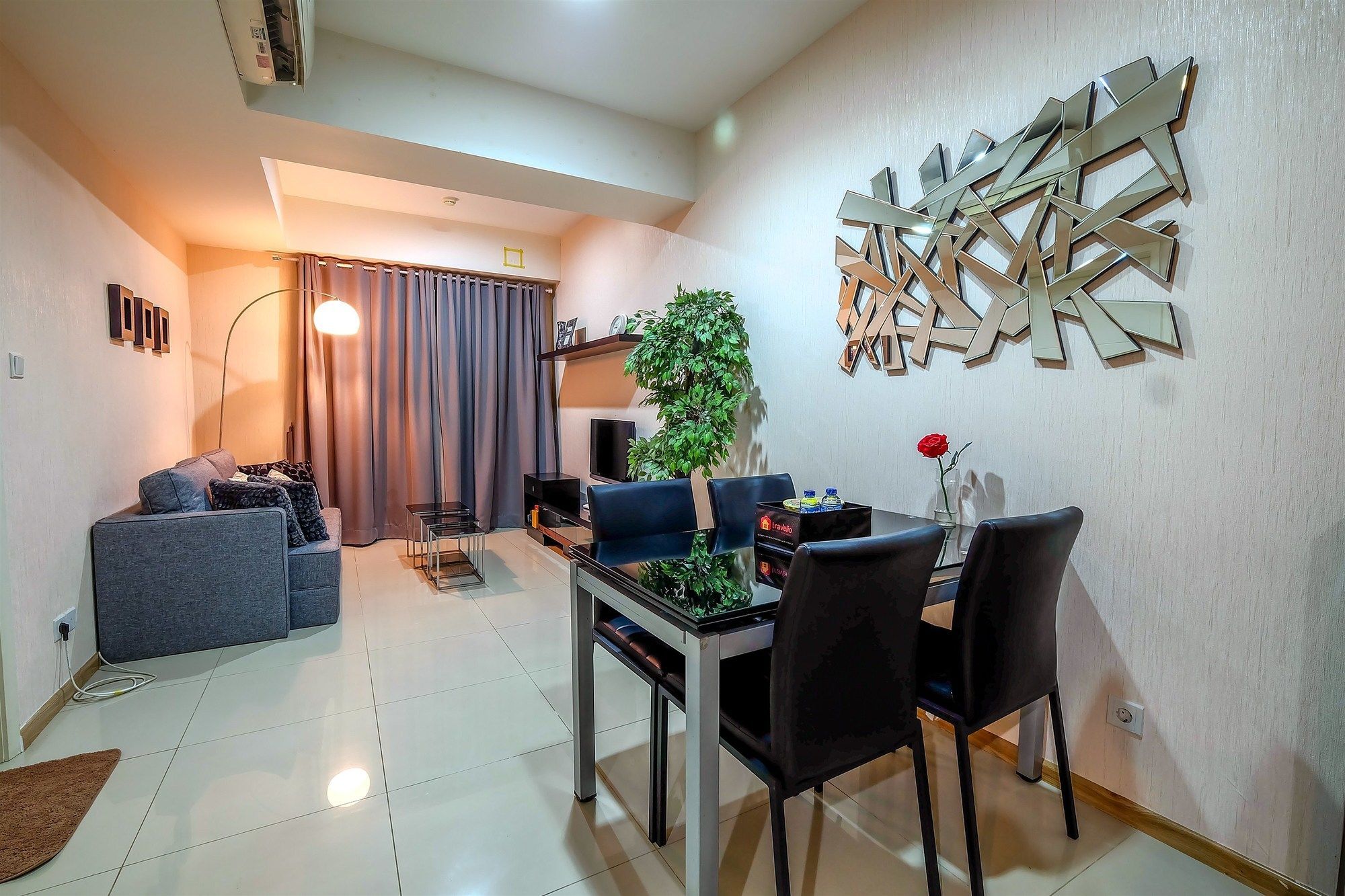 1 Bedroom Apartment Casa Grande Residence By Travelio Jakarta Exteriör bild